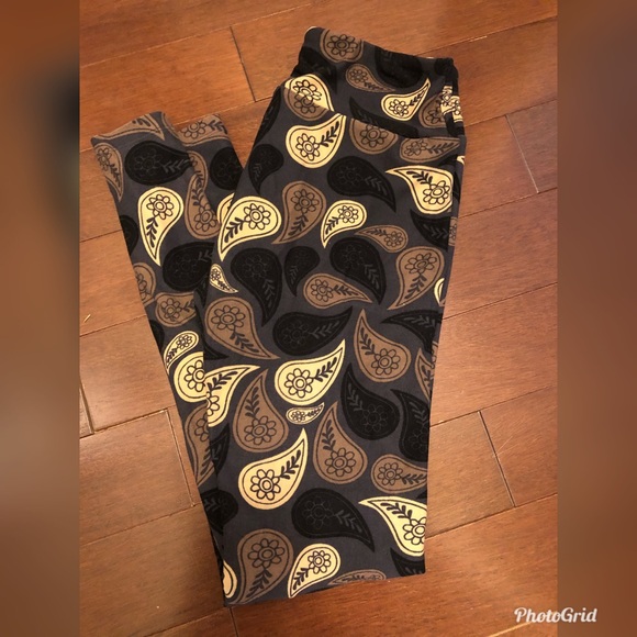 LuLaRoe Pants - Lularoe Paisley OS Leggings LuLaRoe Pants - Lularoe Paisley OS Leggings